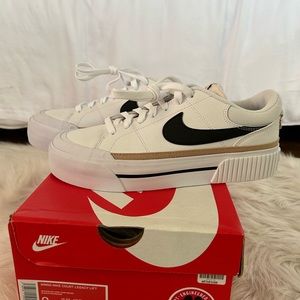 RARE Nike Women’s Court Legacy Lift “Hemp White” 9